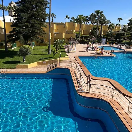 Corralejo Atlantic Garden Andrew Apartments Pool Air Conditioning-3